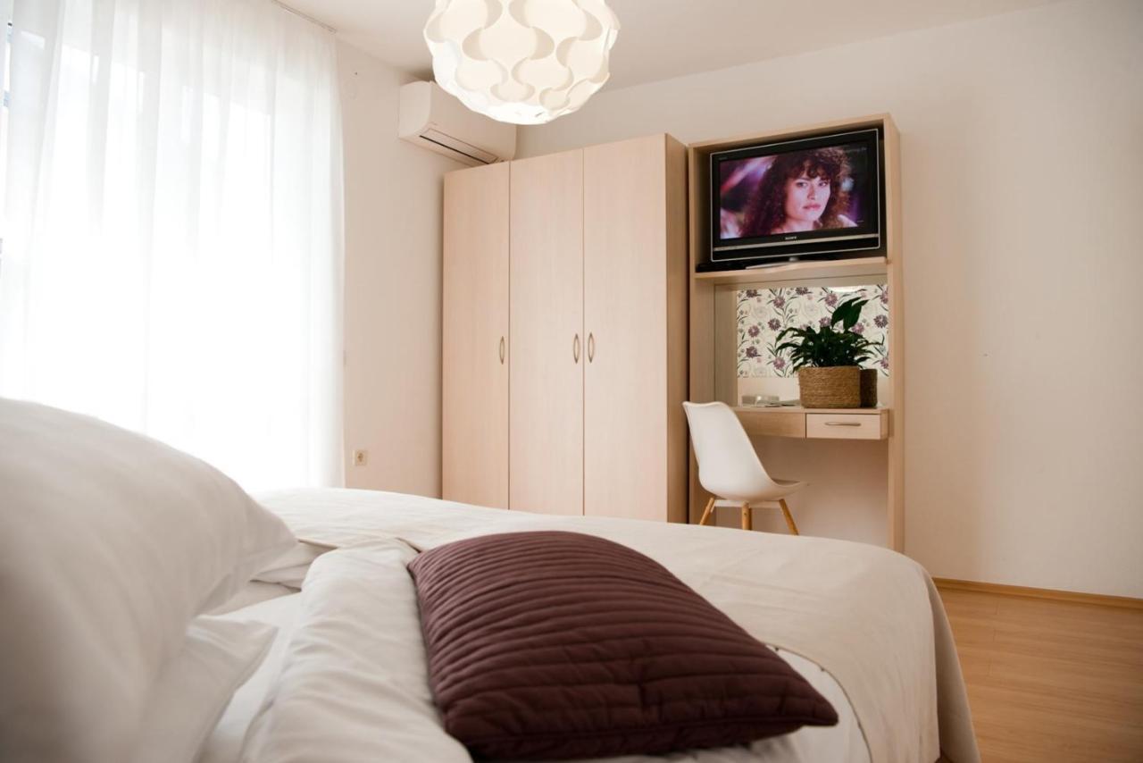Apartments Sandra ポレッチ エクステリア 写真