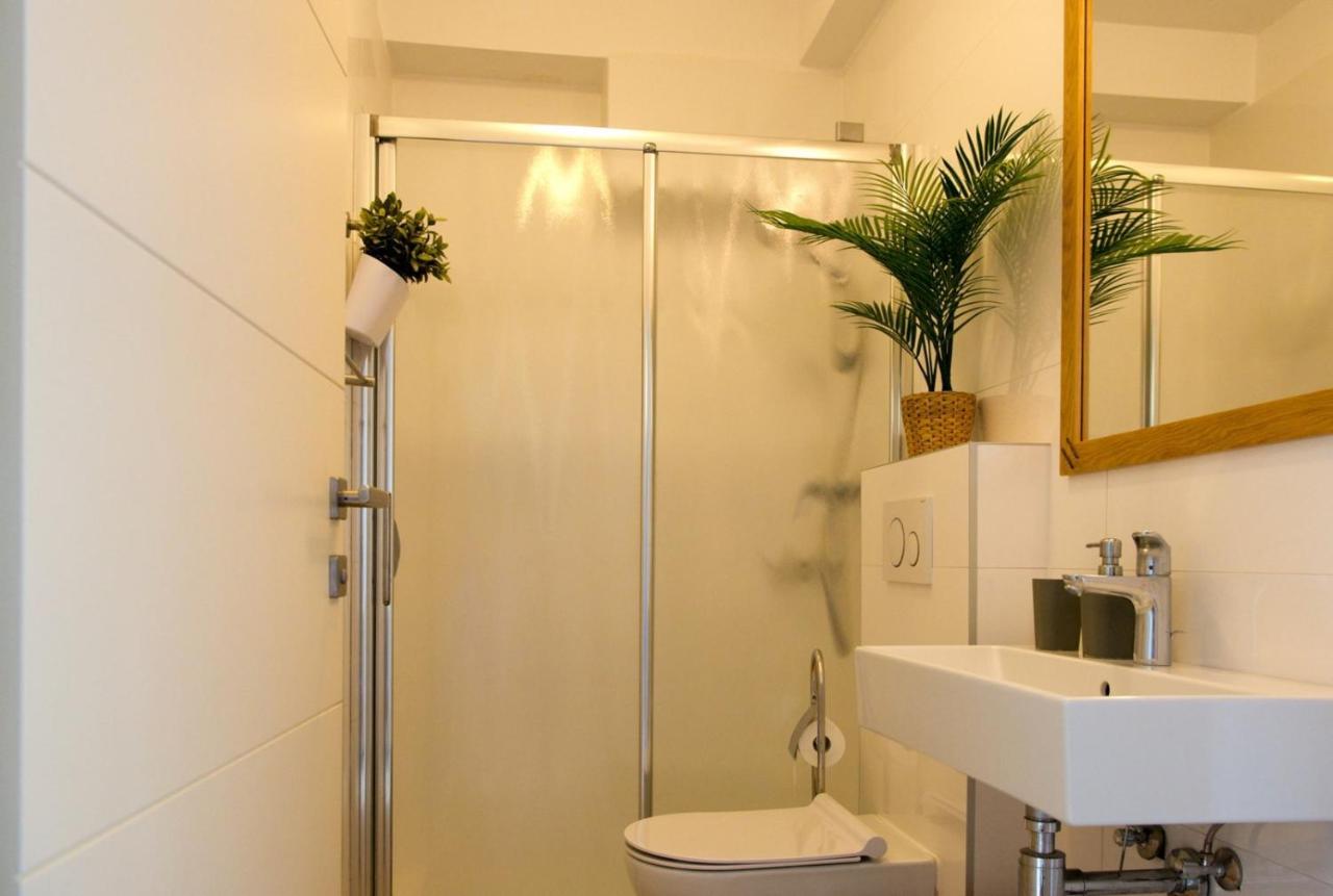 Apartments Sandra ポレッチ エクステリア 写真