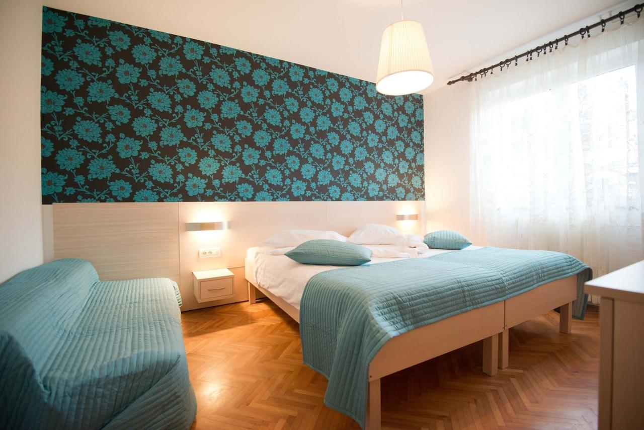 Apartments Sandra ポレッチ エクステリア 写真